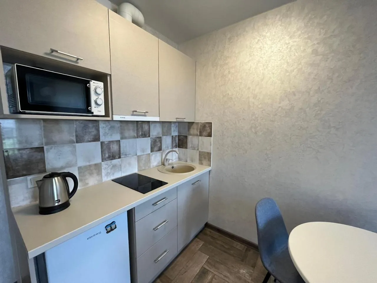 Новобудова, Vip Апартаменти, Залізничний Вокзал. Тц Україна Kijev Apartman